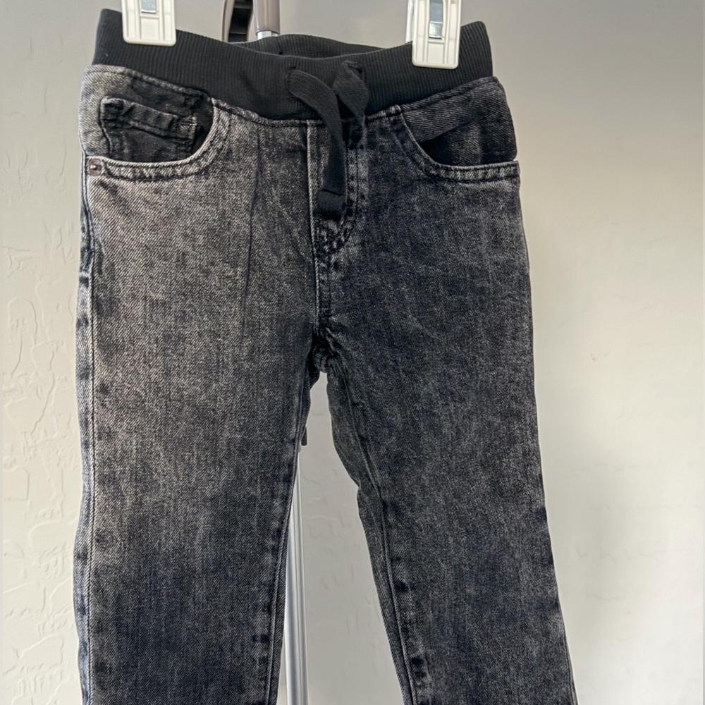 GAP Men's Washed Black Straight Jeans